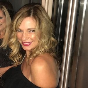 Meet your Posher, Joni